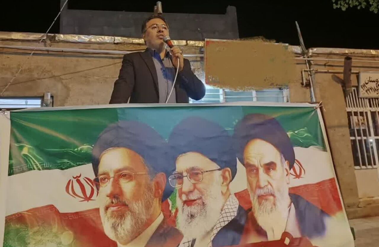 ملت ایران در حمایت از رزمندگان سنگ تمام گذاشتند